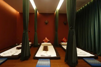 杭州滨江泰式按摩的被动瑜伽：当身体被折叠成诗